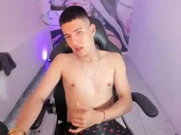 Chaturbate Sex Cam of aleckk_boy