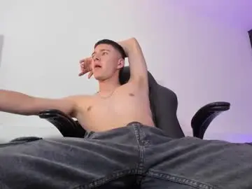 Chaturbate Adult Webcams of aleckk_boy