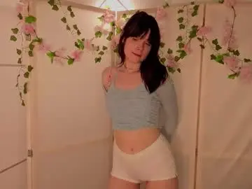 Chaturbate Free Porn Cam of honeey_beee