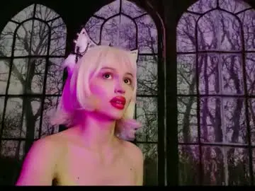 Chaturbate Free Porn Cam of icefoxshadow