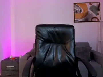 Chaturbate Live Sex Cam of lea_rousse_