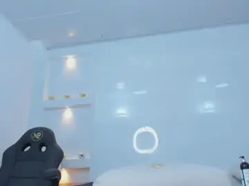 Chaturbate Adult Video Chat of zenda_evans