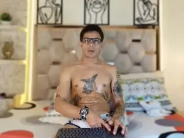 Chaturbate Live Sex of andrew_haalls