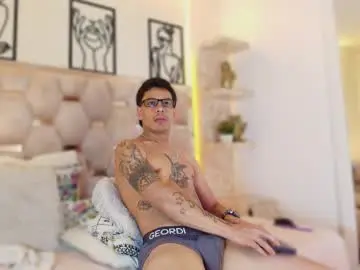 Chaturbate Free Live Porn of andrew_haalls