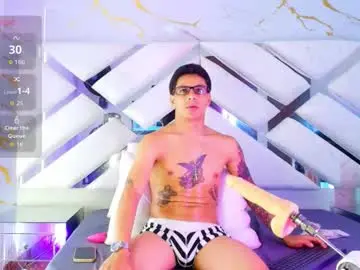 Chaturbate Live Sex Cam of andrew_haalls