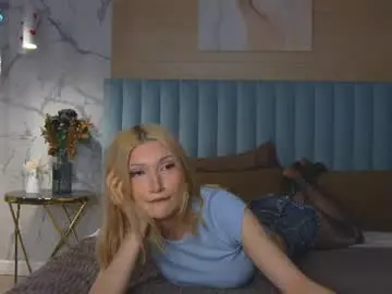 Chaturbate Best live sex cam show of carolreeves
