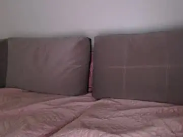 Chaturbate Live Sex Cam of velvetmoon123