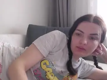 Chaturbate Live Sex Cam of velvetmoon123