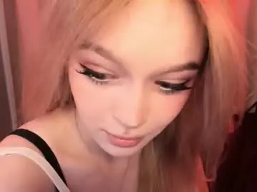 Chaturbate Live Sex Cam of shy_meowmegan