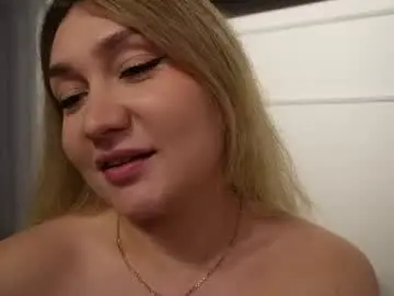 Chaturbate Live Sex Cam of wineandboobs