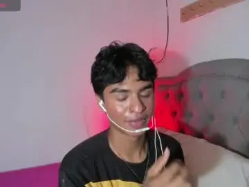 Chaturbate Live Sex Cam of ariel_adan