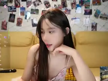 Chaturbate Nude Webcam of luna_liu520