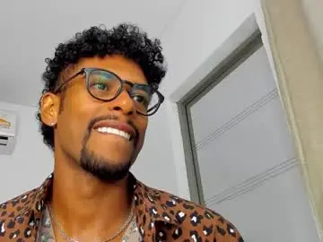 Chaturbate Live Sex of adham_fawwaz