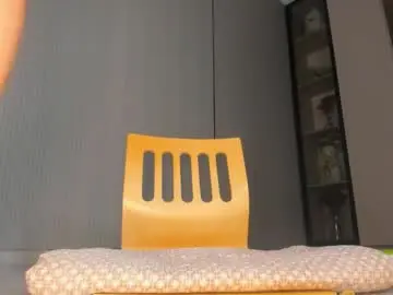 Chaturbate Live Sex Cam of cherrypie_001