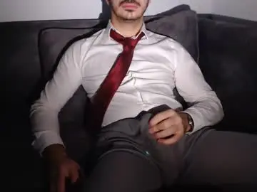 Chaturbate Free Porn Cam of dirtyybooyy77