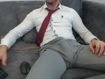 Chaturbate Live Sex Cam of dirtyybooyy77