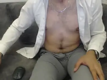 Chaturbate Nude Webcam of dirtyybooyy77