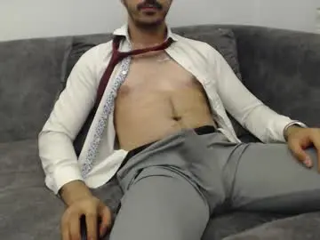 Chaturbate Live Porn of dirtyybooyy77