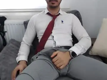 Chaturbate Live Sex Cam of dirtyybooyy77