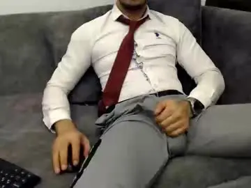 Chaturbate Free Porn Cam of dirtyybooyy77