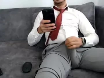 Chaturbate Live Porn of dirtyybooyy77