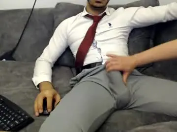 Chaturbate Free Live Porn of dirtyybooyy77