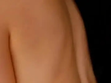 Chaturbate Nude Webcam of melanyrouse1