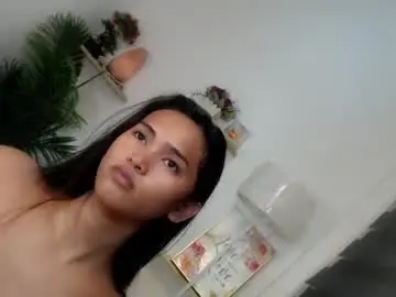 Chaturbate Sex Cam of ursandra_xx