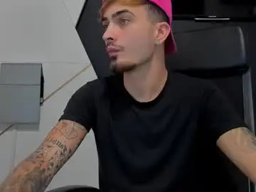 Chaturbate Nude Webcam of brandontatex