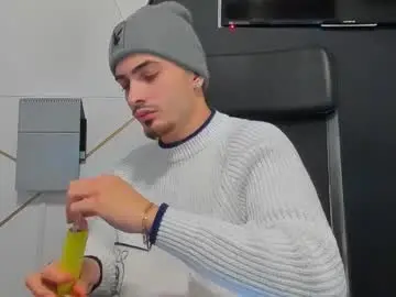 Chaturbate Adult Video Chat of brandontatex