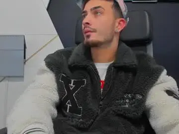 Chaturbate Nude Webcam of brandontatex