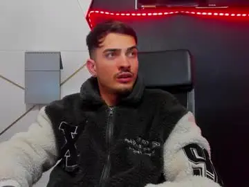 Chaturbate Sex Cam of brandontatex