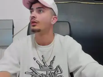 Chaturbate Free Live Porn of brandontatex