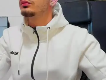 Chaturbate Live Porn of brandontatex