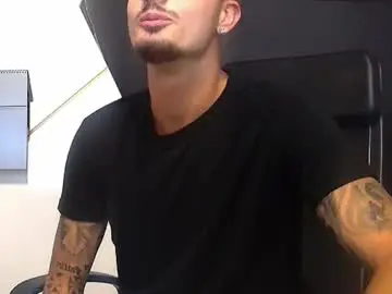 Chaturbate Live Sex Cam of brandontatex
