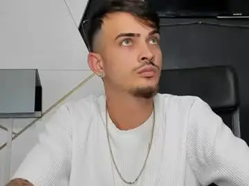 Chaturbate Nude Webcam of brandontatex