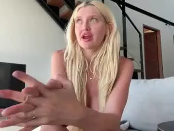 Chaturbate Sex Chat of itslunaaaaa