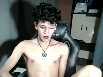 Chaturbate Free Live Porn of ken_bigcockxx