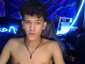 Chaturbate Live Porn of ken_bigcockxx