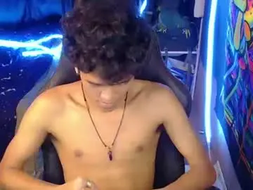 Chaturbate Free Porn Cam of ken_bigcockxx