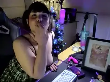 Chaturbate Live Sex Cam of lavenderrzz19