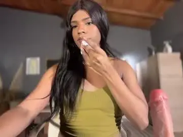 Chaturbate Live Sex of leila4ever