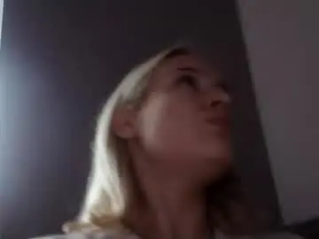 Chaturbate Nude Webcam of mila_420