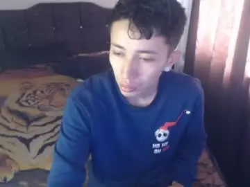 Chaturbate Live Sex Cam of shadow_men_