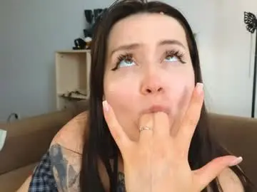 Chaturbate Sex Chat of xiaobrunscheen
