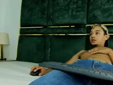 Chaturbate Private Sex Chat of cloeandroman