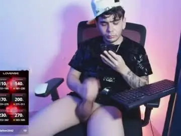 Chaturbate Live Sex Cam of jey_keler