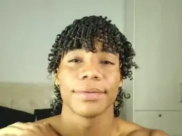 Chaturbate Live Sex Cam of marcelo_dosantos77