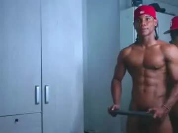 Chaturbate Live Porn of marcelo_dosantos77
