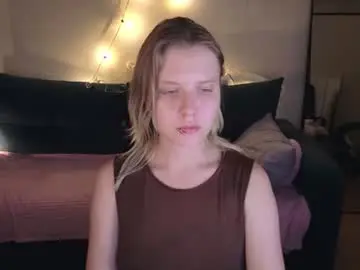 Chaturbate Sex Cam of viki_charm